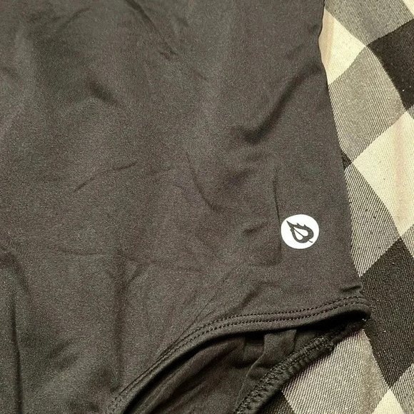 Baleaf NEW One Piece Black Swimsuit size 34 Medium - Picture 2 of 7